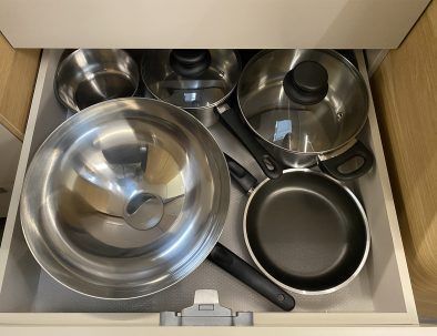 Cocina equipada Alquiler de Autocaravanas y Campers en Barcelona Autocaravaning Barcelona